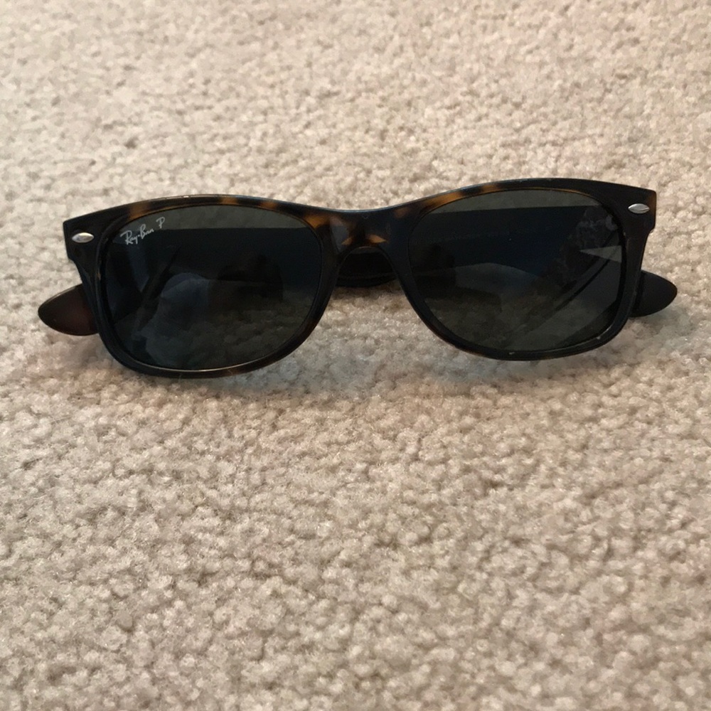 NEW Ray-Ban Polarized Tortoise Wayfarers